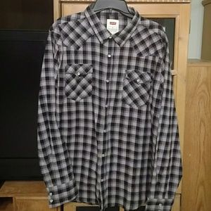 Levi's Black and Gray Plaid Casual Button Down Shirt